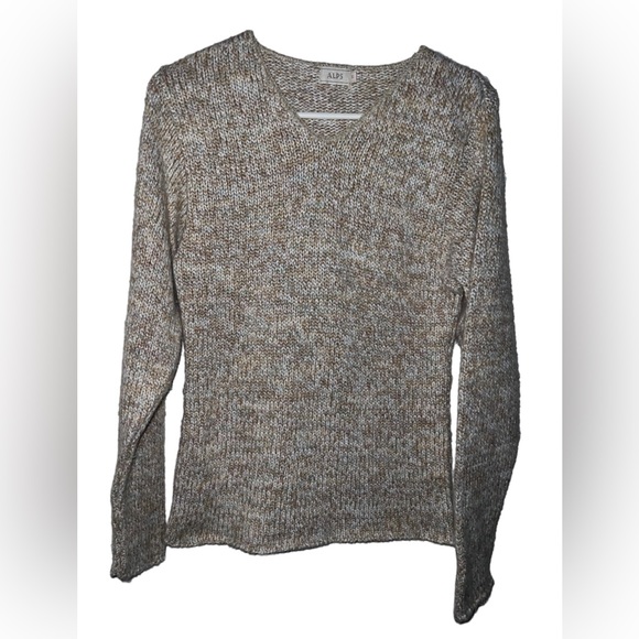 Vintage Alps Women’s Pullover v neck Sweater oatmeal tan Made In USA small - Picture 1 of 5